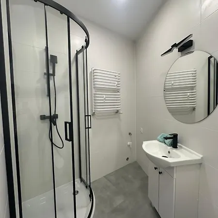 Luna 1 Apartament דירה *